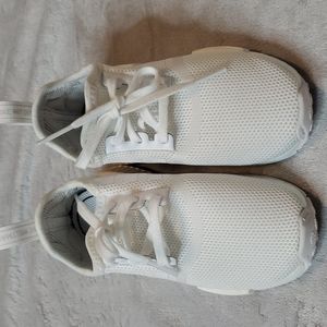 Pre Loved Addidas Sneaker Boys Toddler Size 7k  Soft and Comfy